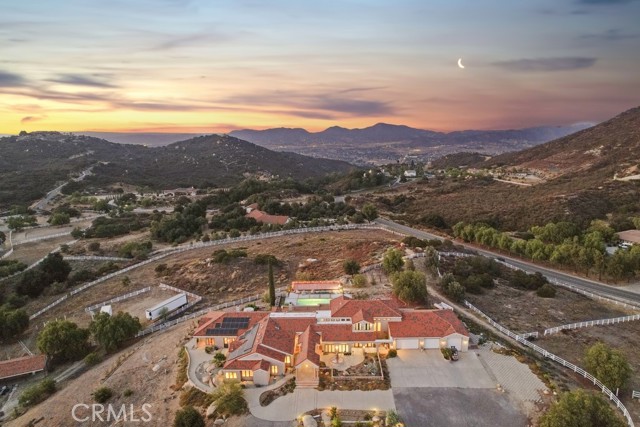 38075 Via Majorca, Murrieta CA: https://media.crmls.org/medias/9d834633-2b84-4966-9208-cf7c052f3726.jpg