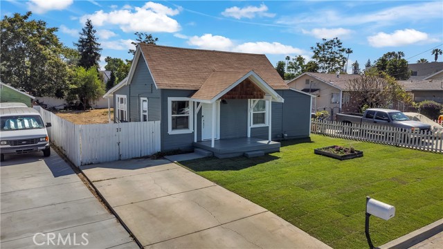 Detail Gallery Image 2 of 18 For 3875 Everest Ave, Riverside,  CA 92503 - 2 Beds | 1 Baths