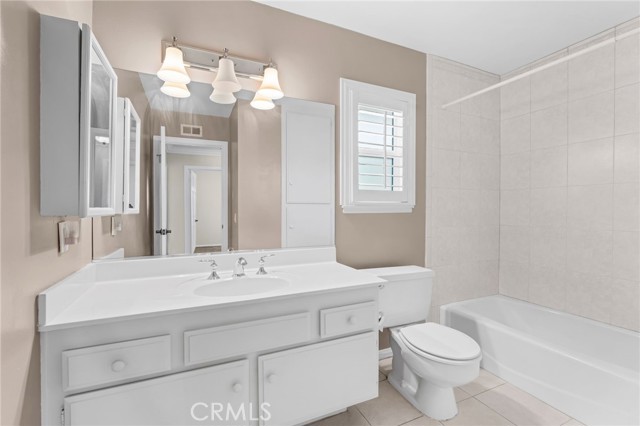 294 W Buffington Street, Upland CA: https://media.crmls.org/medias/9d842e16-d7d0-44f1-8714-627e88243f41.jpg
