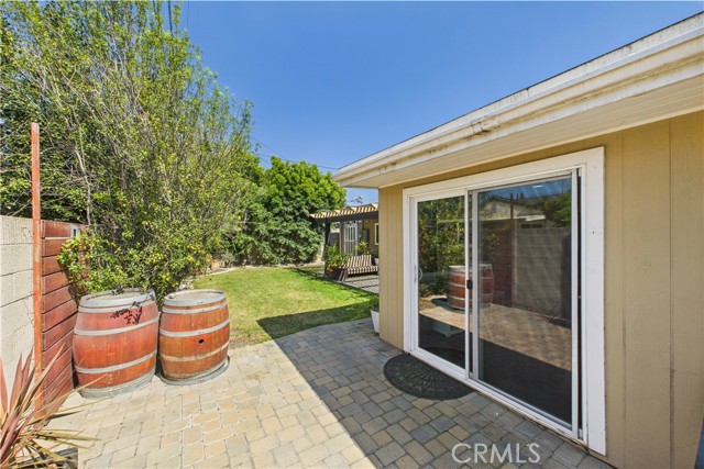 3647 W Myra Avenue, Anaheim CA: https://media.crmls.org/medias/9d853863-eb42-4036-950e-57e12364e324.jpg