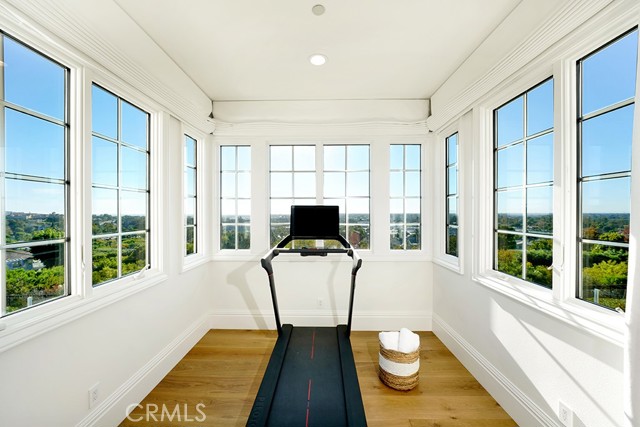 Detail Gallery Image 32 of 62 For 17 Crooked Stick Dr, Newport Beach,  CA 92660 - 5 Beds | 5/1 Baths