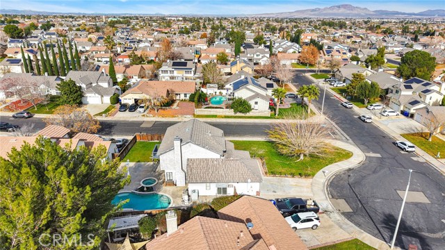 Detail Gallery Image 60 of 66 For 12734 Trotters Ln, Victorville,  CA 92392 - 3 Beds | 3 Baths