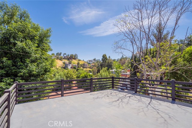 Detail Gallery Image 41 of 45 For 5245 Elvira Rd, Woodland Hills,  CA 91364 - 3 Beds | 3 Baths