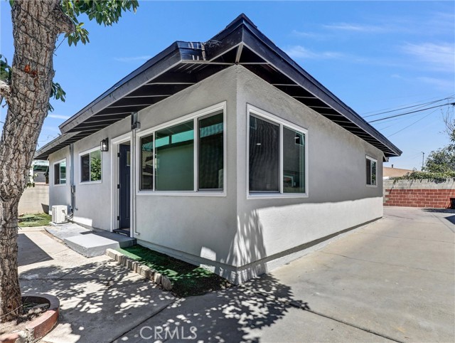 410 S Ford Boulevard, Los Angeles CA: https://media.crmls.org/medias/9d8a65e5-32b8-46e1-8106-6cf47e57f38e.jpg