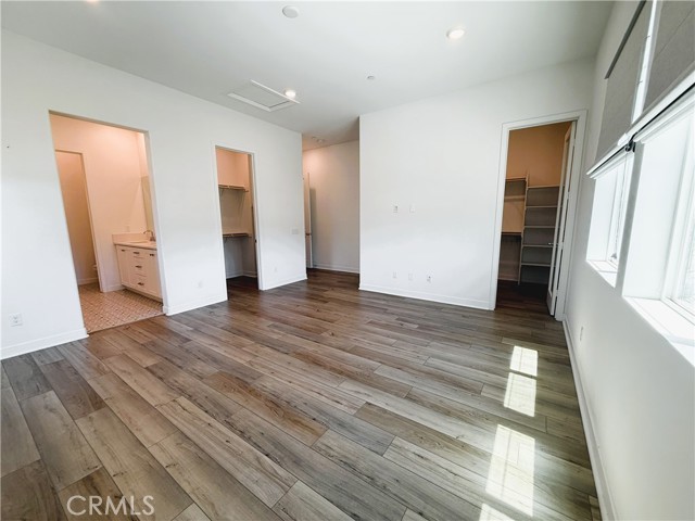 27078 Painted Sky Way, Valencia CA: https://media.crmls.org/medias/9d8b4740-f722-4cf6-953e-8ce470f01704.jpg