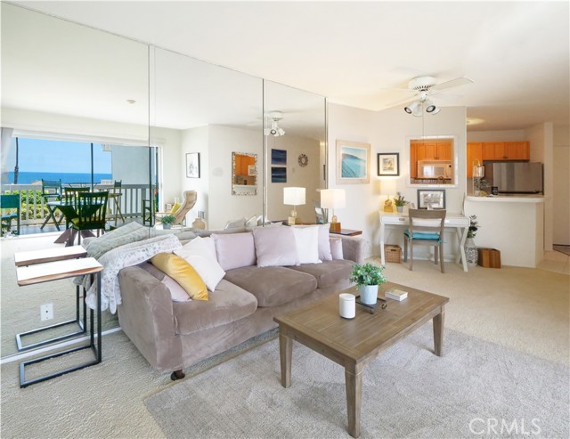 Detail Gallery Image 7 of 35 For 620 the Village #210,  Redondo Beach,  CA 90277 - 1 Beds | 1 Baths