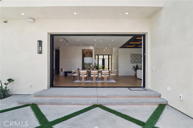 18200 Sheffield Lane, Porter Ranch CA: https://media.crmls.org/medias/9d8b9ba8-5540-47bf-8c23-304ebe256915.jpg