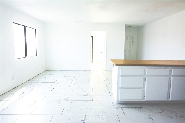 Detail Gallery Image 9 of 19 For 27160 Vista #36,  Helendale,  CA 92342 - 2 Beds | 2 Baths