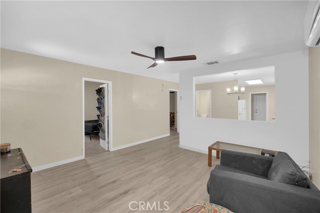 135 S Alfred Street, Coalinga CA: https://media.crmls.org/medias/9d8bf088-2f7c-4445-876f-5048e81f3074.jpg