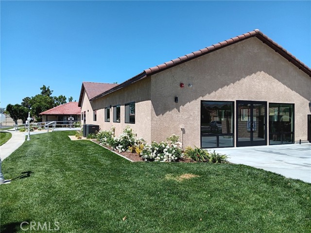 19185 Oak Street, Apple Valley CA: https://media.crmls.org/medias/9d8c6023-842f-43d8-9234-62a32aefa71c.jpg