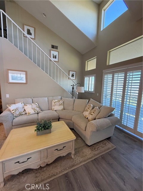 Detail Gallery Image 4 of 27 For 7863 E Viewrim, Anaheim Hills,  CA 92808 - 2 Beds | 2 Baths