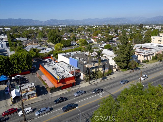 Image 7 of 13 For 14041 Sherman Way