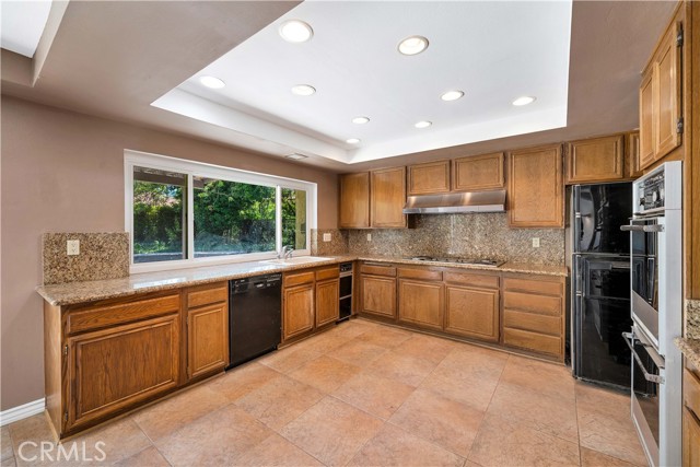 3944 Corte Cancion, Thousand Oaks CA: https://media.crmls.org/medias/9d8cf5fd-3173-4d8d-8719-b3a4037f1ff4.jpg