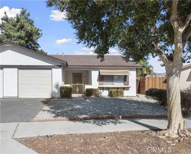 Detail Gallery Image 4 of 20 For 2020 La Mesa Ct, Hemet,  CA 92545 - 2 Beds | 2 Baths