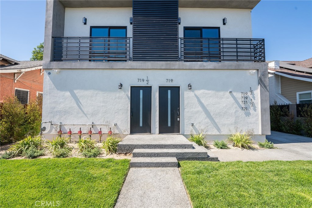 721 W 41st Place, Los Angeles, CA 90037