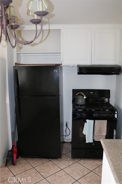 3641 W Oak Avenue, Fullerton CA: https://media.crmls.org/medias/9d8f33f2-a912-4b6e-b9dd-ad1455941a71.jpg