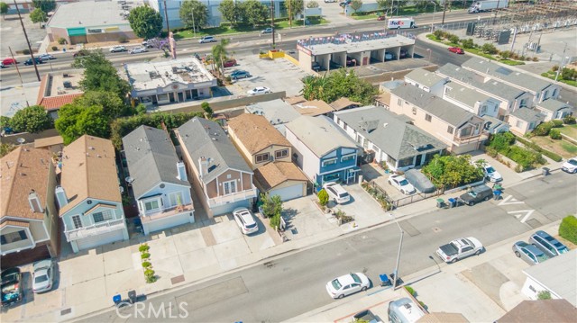 627 East Lincoln Street, Carson CA: https://media.crmls.org/medias/9d8f5660-e97c-4a98-b4ec-005f076f0d75.jpg