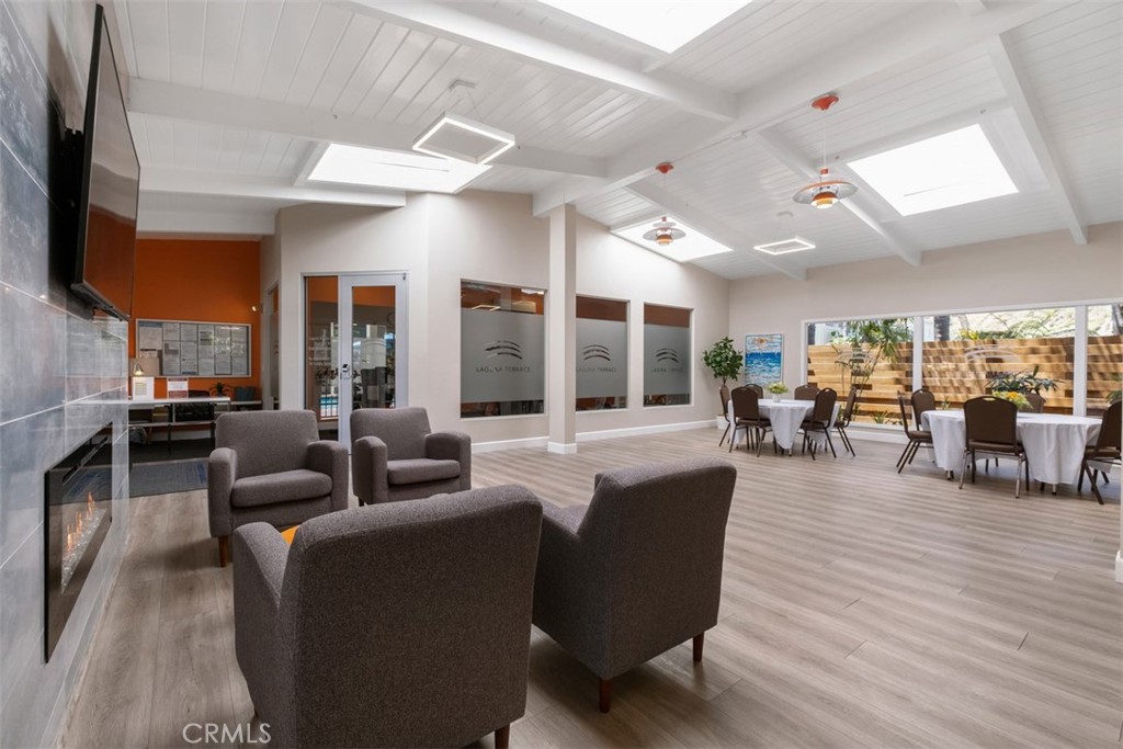 MLS #OC25252846 image #37