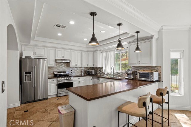 Detail Gallery Image 12 of 41 For 9369 Hillrose, Sunland,  CA 91040 - 4 Beds | 4 Baths