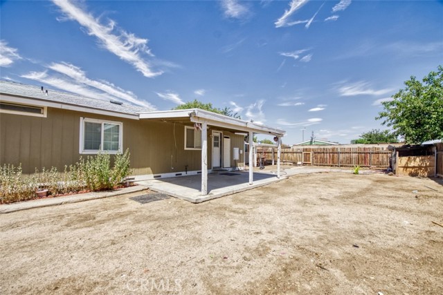 Detail Gallery Image 2 of 16 For 19021 Muskrat Ave, Adelanto,  CA 92301 - 3 Beds | 2 Baths