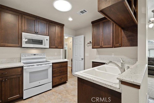 Detail Gallery Image 15 of 36 For 12290 Stone Canyon Ct, Paradise,  CA 95969 - 2 Beds | 2 Baths