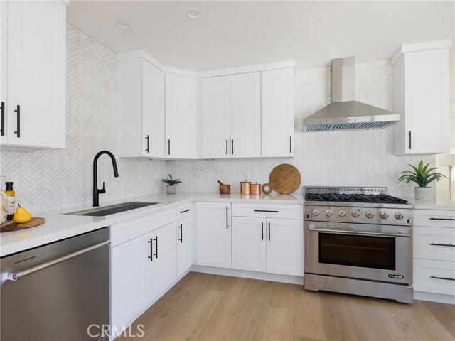 2709 182nd Place, Redondo Beach, California 90278, 3 Bedrooms Bedrooms, ,1 BathroomBathrooms,Residential,Sold,182nd,SB21201160