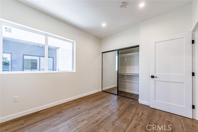 Detail Gallery Image 15 of 24 For 1857 Crenshaw Bld #1/2,  Los Angeles,  CA 90019 - 3 Beds | 3 Baths