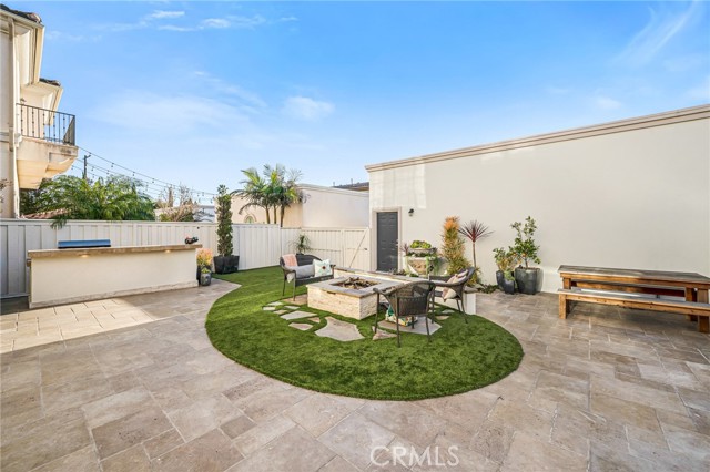 515 Lucia Avenue, Redondo Beach, California 90277, 5 Bedrooms Bedrooms, ,2 BathroomsBathrooms,Residential,Sold,Lucia,SB22045236