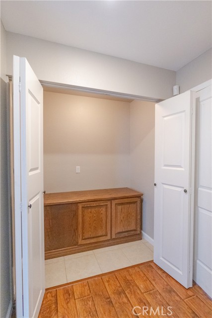 Detail Gallery Image 19 of 75 For 14064 Tioga, Oak Hills,  CA 92344 - 5 Beds | 2/1 Baths