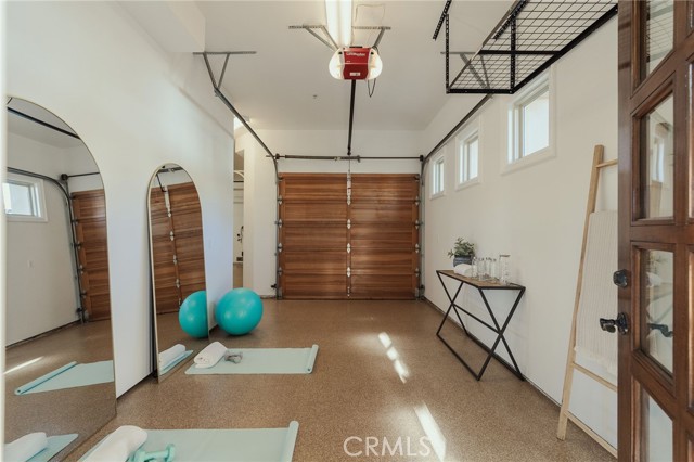 Detail Gallery Image 66 of 74 For 113 S Herrin, Manhattan Beach,  CA 90266 - 5 Beds | 4/1 Baths