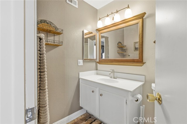 Detail Gallery Image 15 of 31 For 1038 Angus Ct, San Marcos,  CA 92069 - 4 Beds | 2/1 Baths