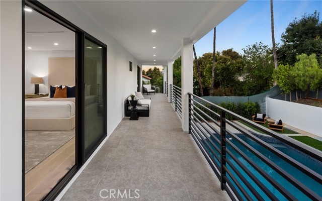 Detail Gallery Image 9 of 15 For 5325 Cangas, Calabasas,  CA 91301 - 5 Beds | 4/1 Baths