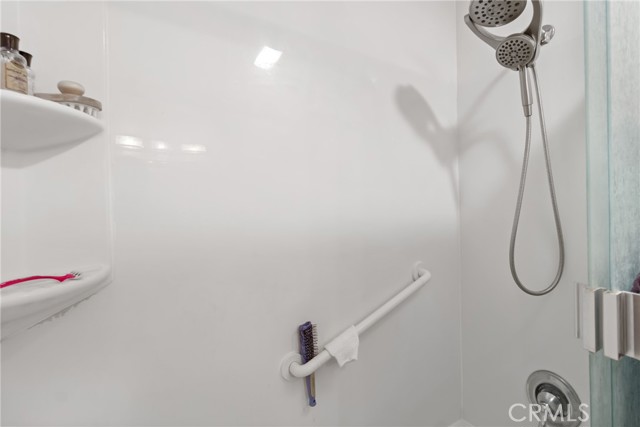 Detail Gallery Image 35 of 42 For 27945 Sycamore Creek, Valencia,  CA 91354 - 4 Beds | 2 Baths