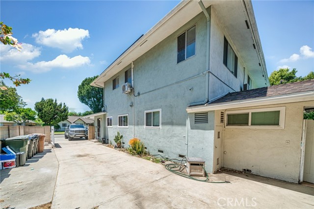 124 N Janet Place, Fullerton CA: https://media.crmls.org/medias/9d95db0d-f9f4-4bd2-bf3f-e1b2a1ed5176.jpg
