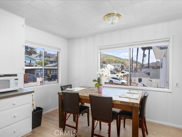 2770 Orville Avenue, Cayucos CA: https://media.crmls.org/medias/9d95ebff-7c2f-4be9-9451-509c1e65b4f1.jpg