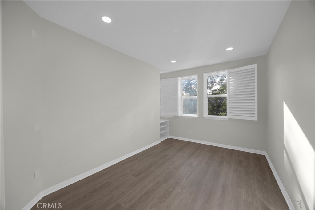 MLS #OC25258217 image #29