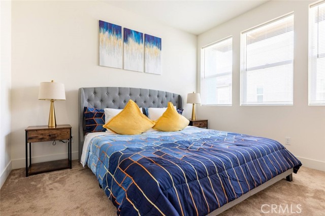 Detail Gallery Image 3 of 21 For 927 E Mason Ln #38,  Anaheim,  CA 92805 - 3 Beds | 2/1 Baths