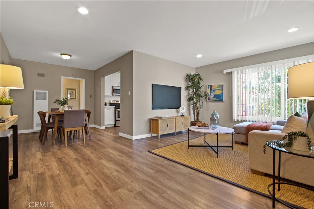 1327 E Appleton Street #1