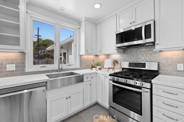 2404 Thomas Avenue, Redondo Beach, California 90278, 3 Bedrooms Bedrooms, ,2 BathroomsBathrooms,Residential,Sold,Thomas,SB22116436