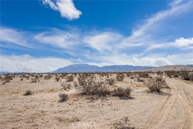 Detail Gallery Image 13 of 16 For 4300 Bagdad Hwy, Twentynine Palms,  CA 92277 - – Beds | – Baths