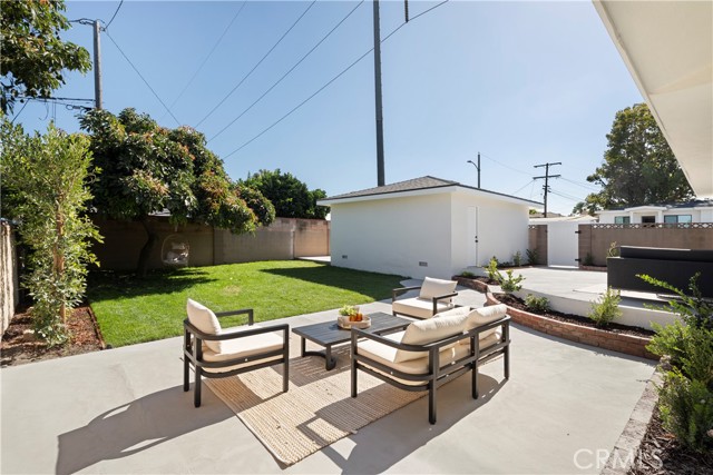 3 Bed Home for Sale in Hawthorne, California