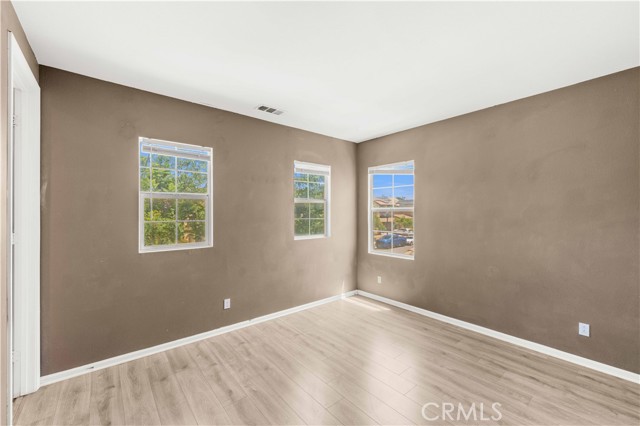 2756 E Wickford Street, Ontario CA: https://media.crmls.org/medias/9d99c160-fc4a-4054-8c7e-9525590b50c3.jpg