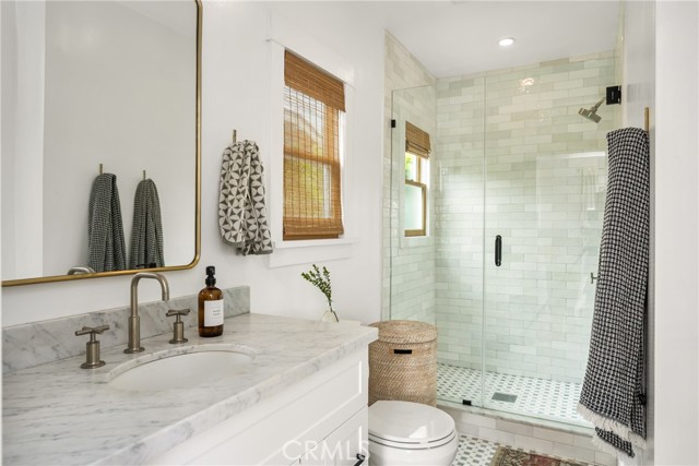 661 Grand Avenue, Long Beach CA: https://media.crmls.org/medias/9d9a2aa7-8e76-4f82-938c-416fab4eb931.jpg