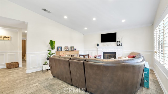 Detail Gallery Image 6 of 41 For 37127 Kendrick Cir, Palmdale,  CA 93550 - 3 Beds | 2 Baths