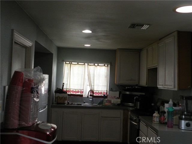 Detail Gallery Image 9 of 25 For 31810 Avenida La Gaviota, Cathedral City,  CA 92234 - 3 Beds | 2 Baths