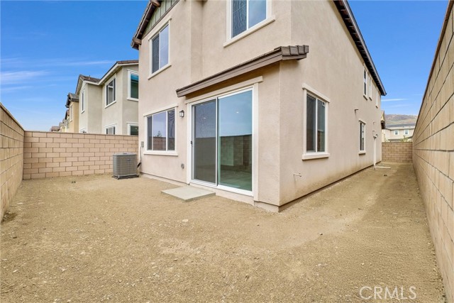 Detail Gallery Image 43 of 57 For 16185 Lozano #6,  Fontana,  CA 92336 - 3 Beds | 2/1 Baths