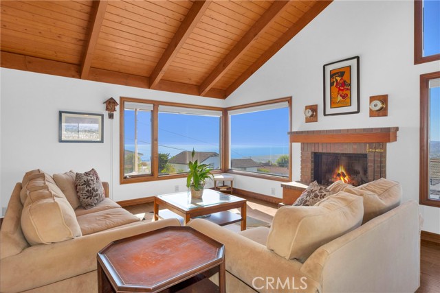 405 Avenida Salvador, San Clemente CA: https://media.crmls.org/medias/9d9ccc99-2919-444d-93c9-09808d914157.jpg