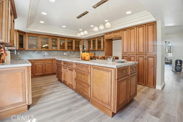 Detail Gallery Image 9 of 57 For 100 Electric Avenue, Seal Beach,  CA 90740 - 4 Beds | 3 Baths