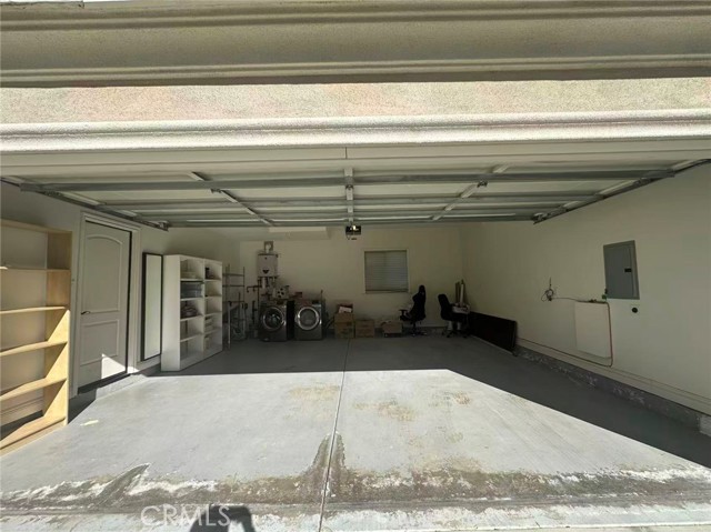 Detail Gallery Image 13 of 13 For 58 S Altadena Dr, Pasadena,  CA 91107 - 3 Beds | 3 Baths