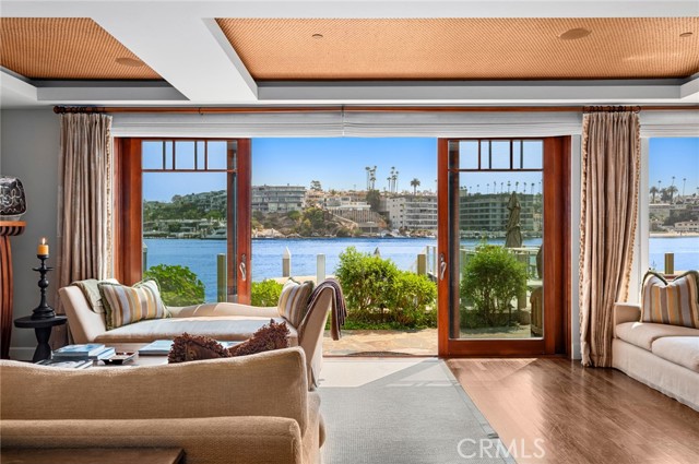 2238 Channel Road, Newport Beach CA: https://media.crmls.org/medias/9d9da8d2-7cf4-410d-94e9-d43f8bbaeaf7.jpg